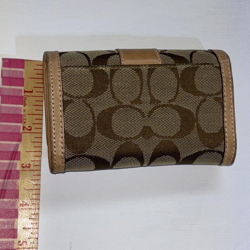 Coach Signature Wallet Tan Coach Wallet Folded Snap Coach Classic Wallet - Picture 7 of 16